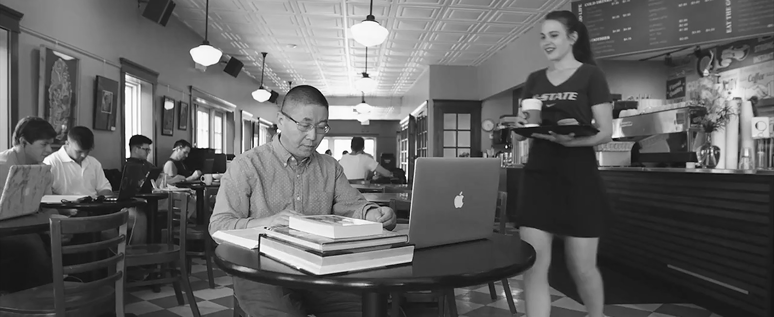 Man sitting in a coffee shop