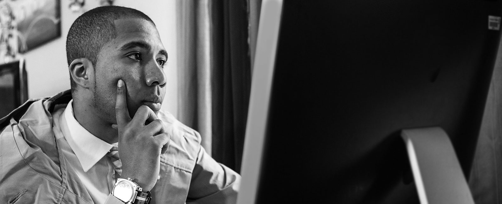 K-State Online offers more than 100 online programs in a wide variety of fields so you can complete your degree whether you live 50 miles from campus, several states away or across the Atlantic.