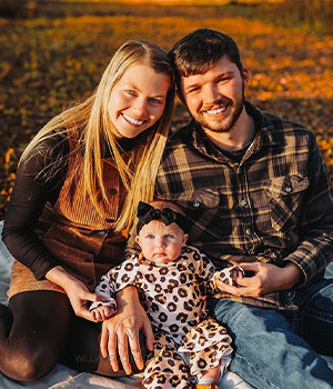 photo of Taya Reed and her family